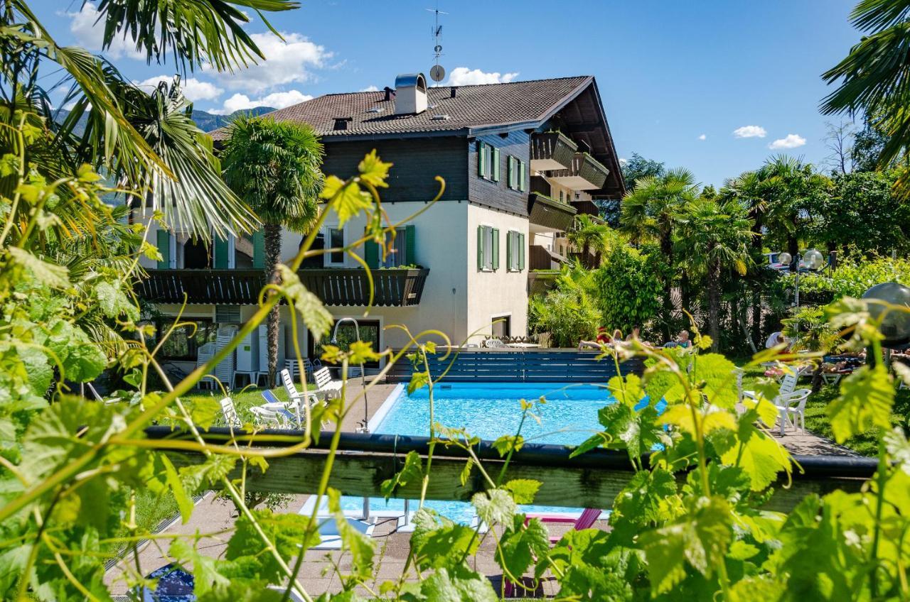 Hotel Pension Rechtenthal Termeno Exterior photo