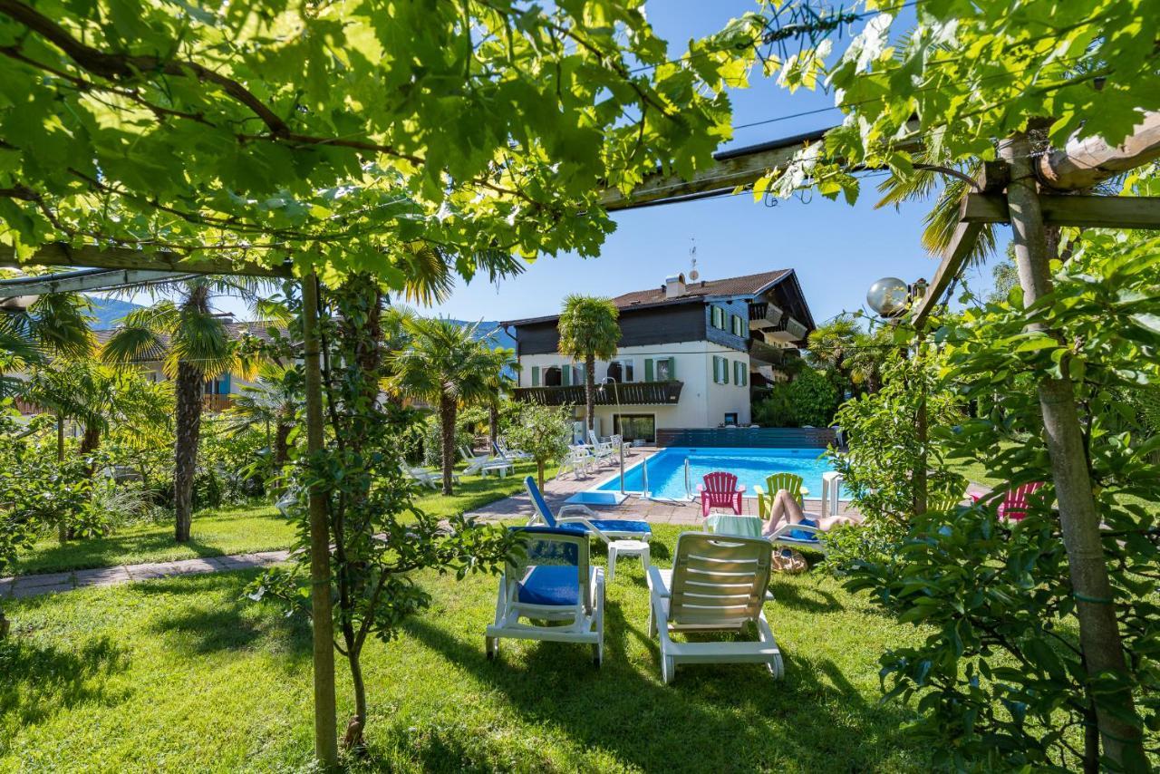 Hotel Pension Rechtenthal Termeno Exterior photo