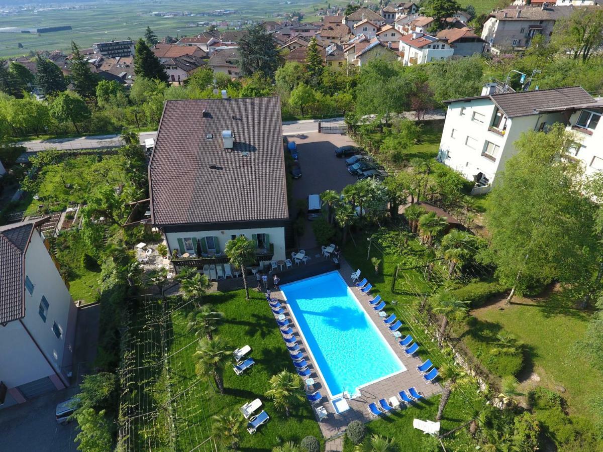 Hotel Pension Rechtenthal Termeno Exterior photo