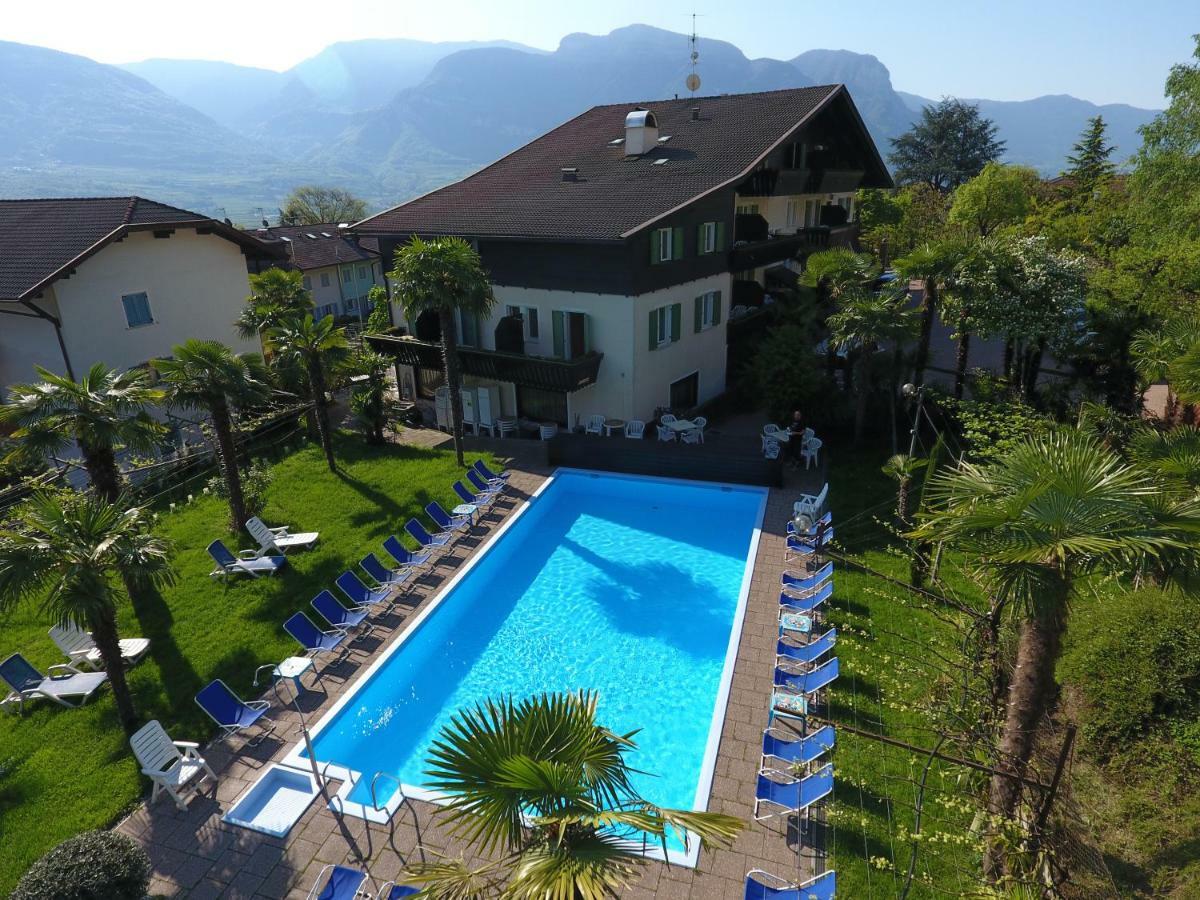 Hotel Pension Rechtenthal Termeno Exterior photo